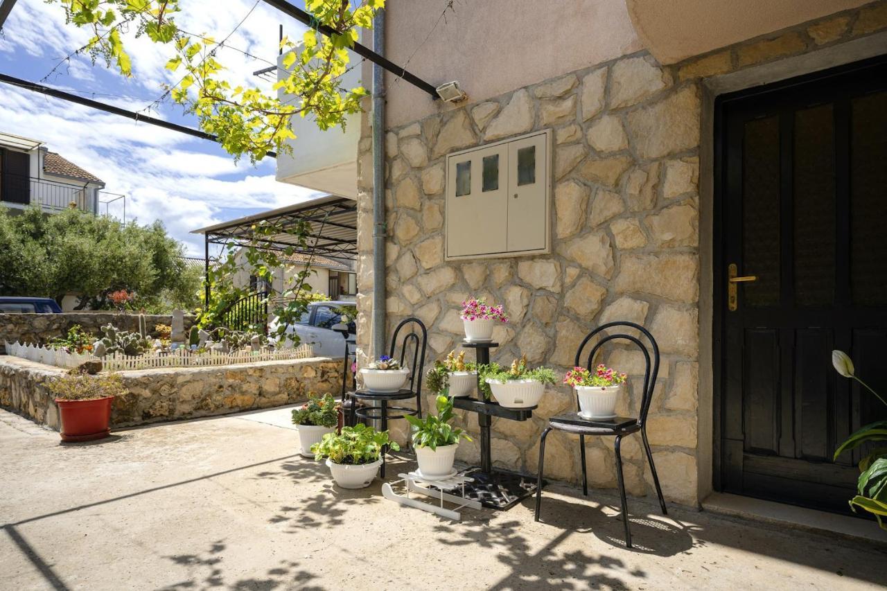 Apartments Zlata Stari Grad  Εξωτερικό φωτογραφία
