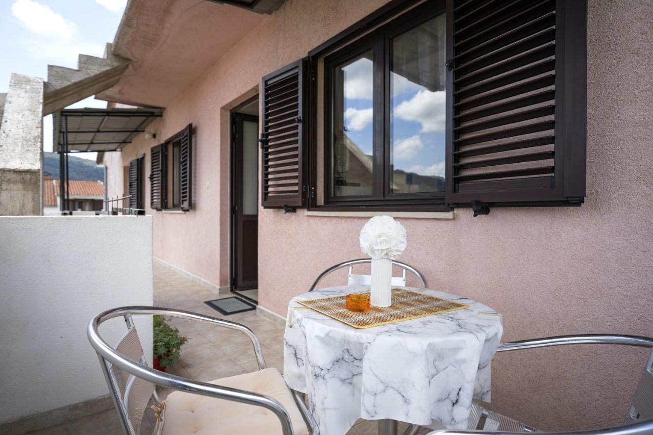 Apartments Zlata Stari Grad  Εξωτερικό φωτογραφία