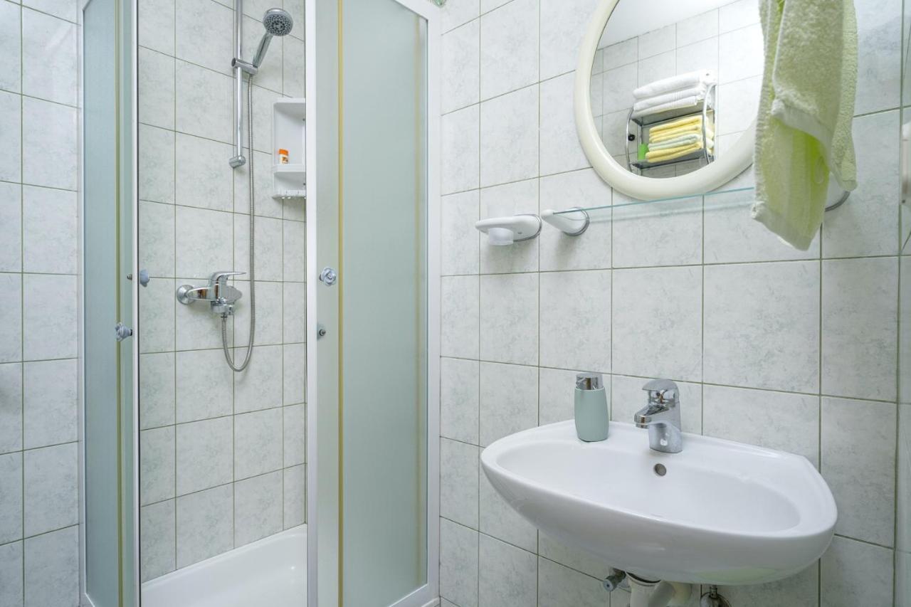 Apartments Zlata Stari Grad  Εξωτερικό φωτογραφία